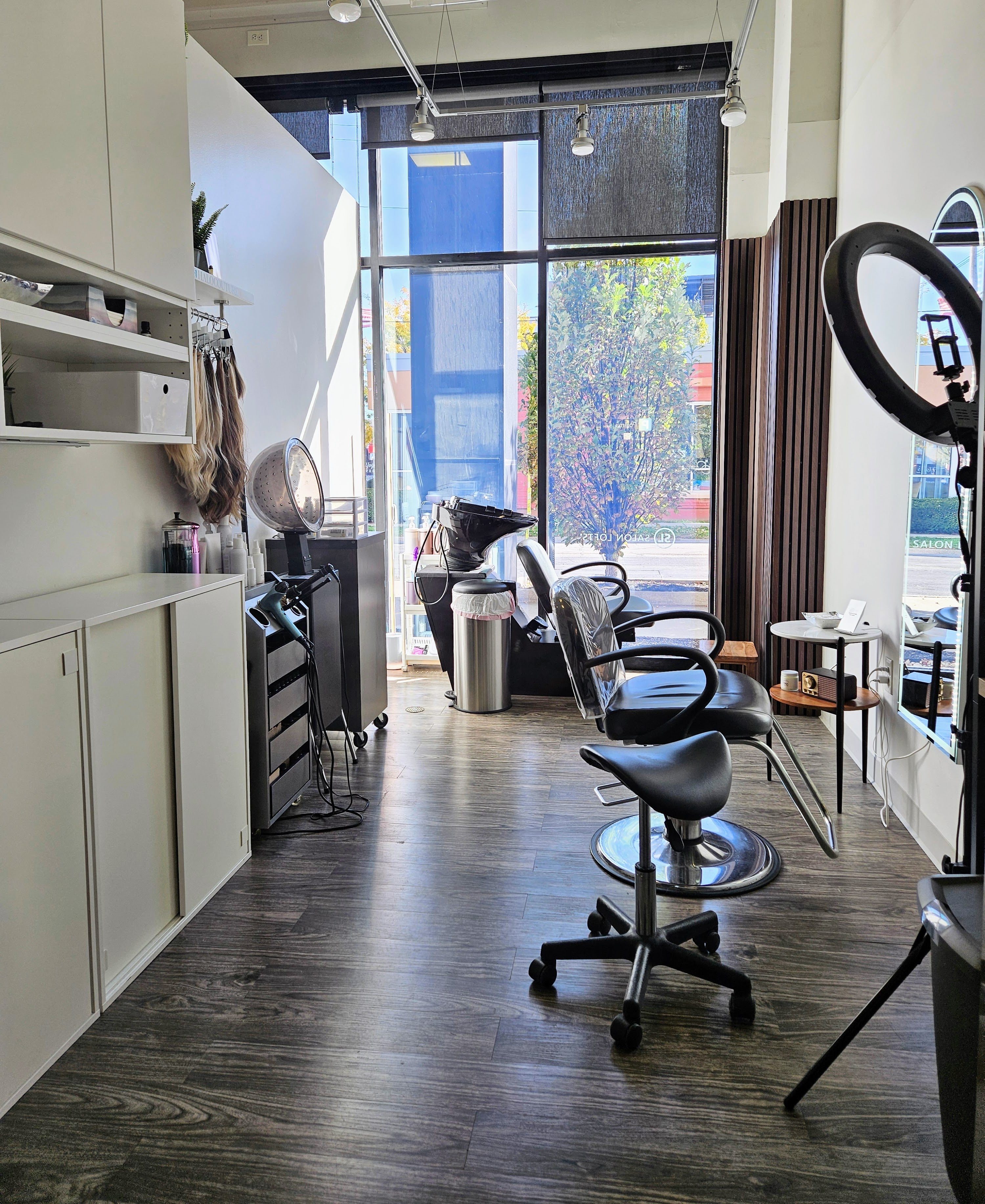 Inside Poiēma Salon located in Grandview Ohio
